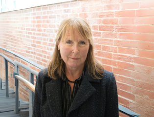 Jenny Clark Head shot