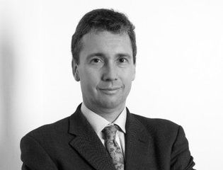 Neil Benett Head Shot